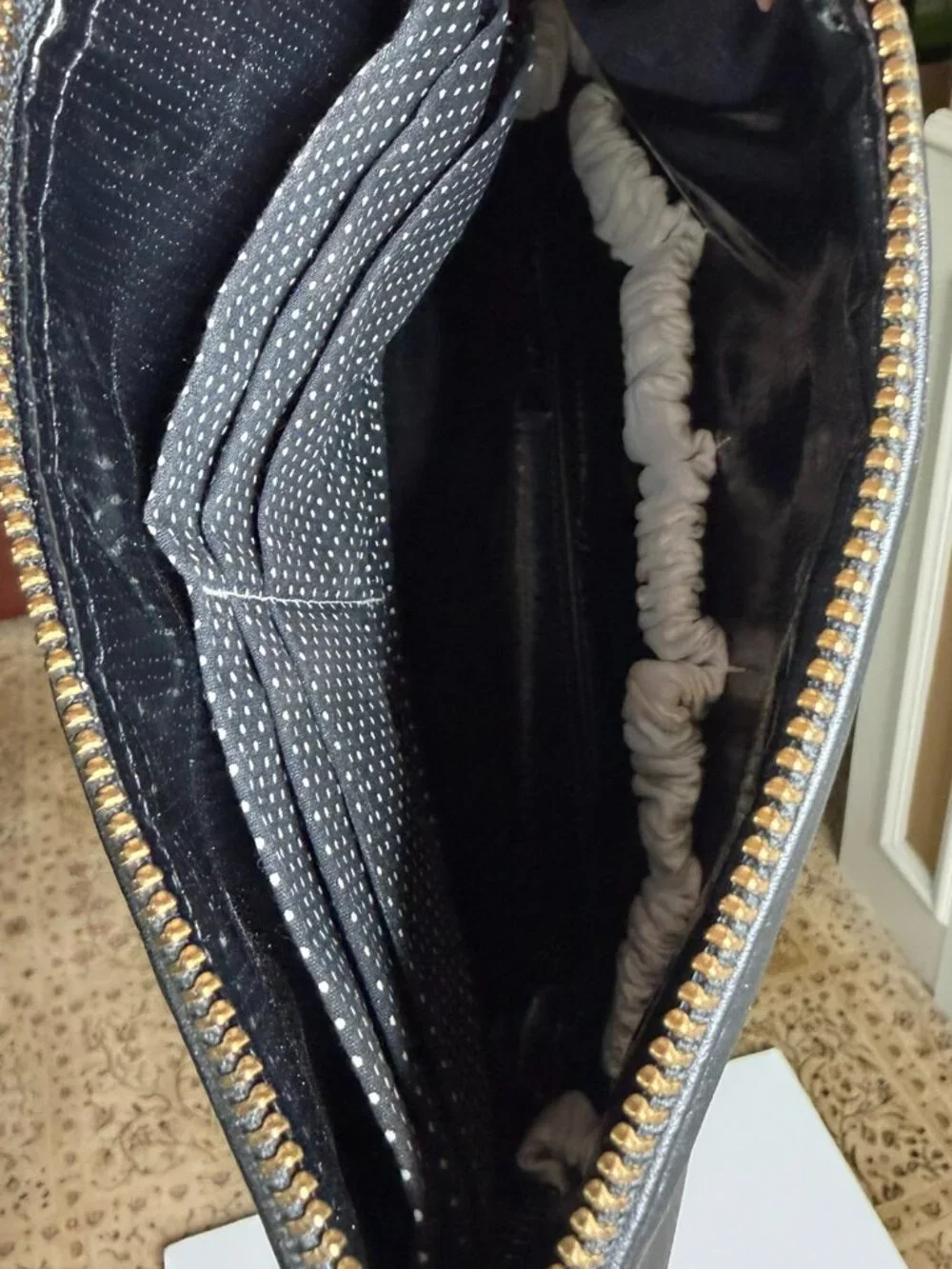 Modern Mackerie classic black